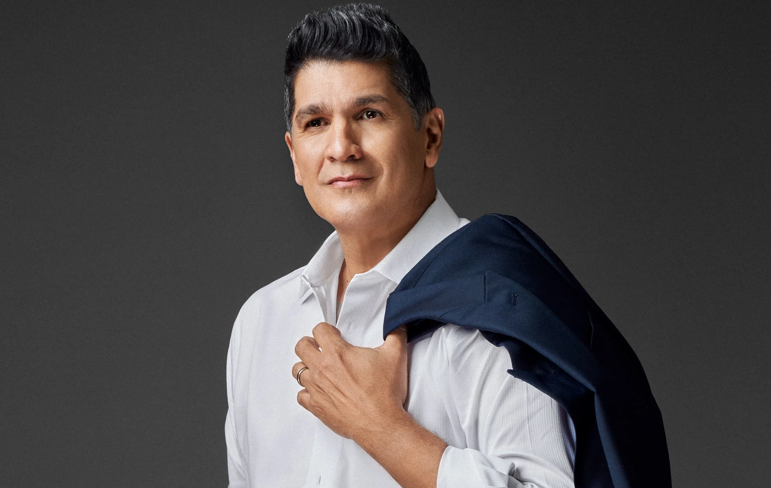 Eddy Herrera lanza su nuevo álbum “Agradecido Live” - RDE Digital