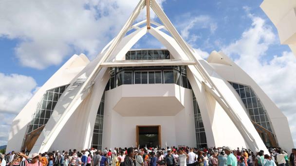 Bayaguana Honra Más De 400 Años De Devoción Al Santo Cristo De Los 